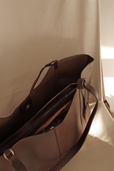 Şerit Detaylı Çanta