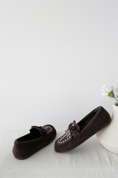Süet Nakışlı Loafer