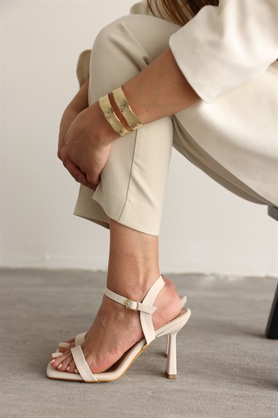 Tek Bant Topuklu Ayakkabı
