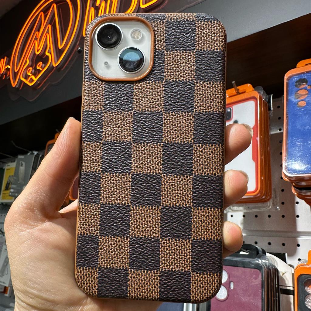Apple iPhone 14 Pro Ekose Desenli Silikon Kılıf