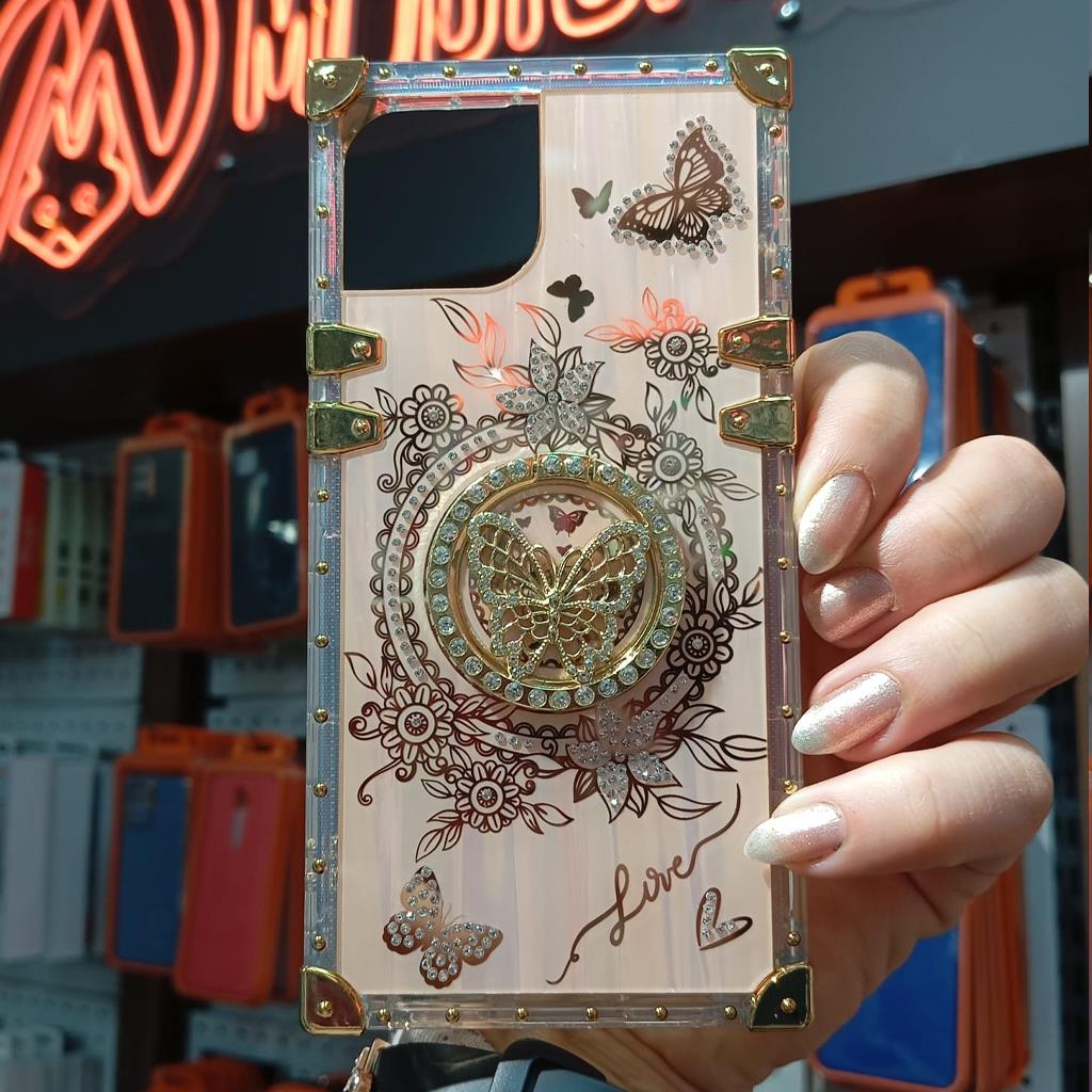 Apple iPhone 14 Pro Max Louiz Taşlı Kelebek Standlı Kılıf