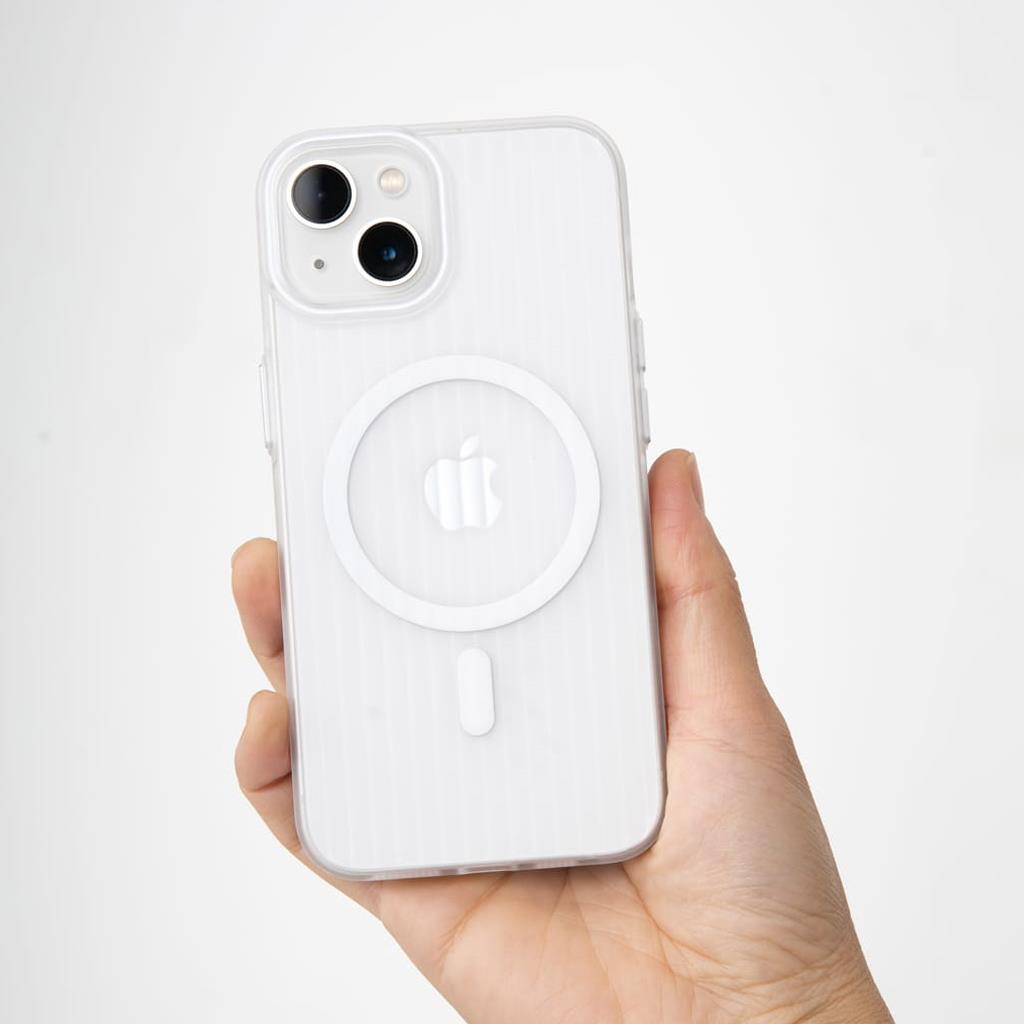 Apple iPhone 16 Pro İnce Kalıp Magsafe Destekli Mat Dokulu Rombica Sert Kapak