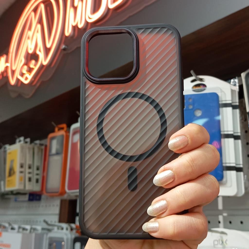 İphone 15 Pro Max Magsafe Özellikli Matrix Kapak