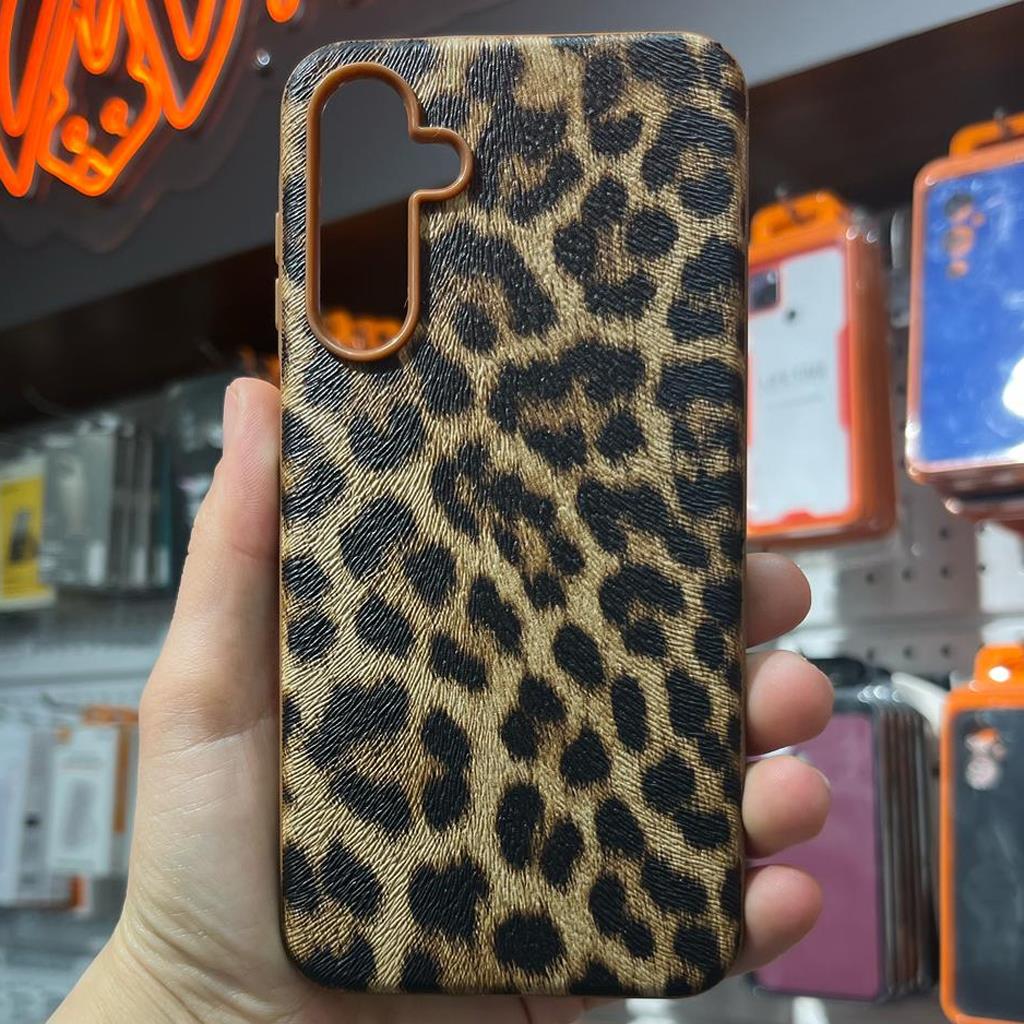 Samsung Galaxy A16 Leopar Desenli Silikon Kılıf