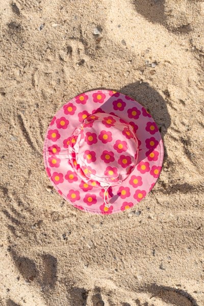 Scallop Bloom Şapka