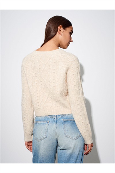 10462 Bisiklet Yaka Önü Taş İşlemeli Kazak-Bej