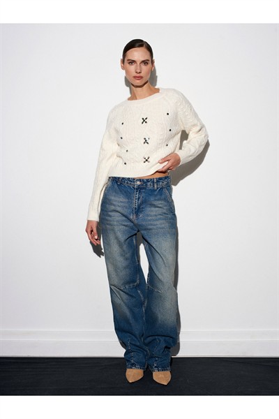 10462 Bisiklet Yaka Önü Taş İşlemeli Kazak-Ekru