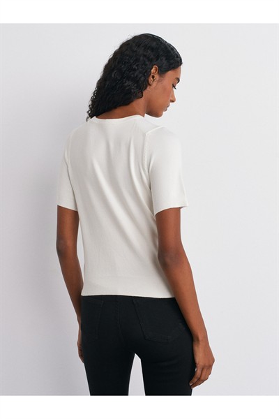 10779 Bisiklet Yaka Kısa Kollu Triko Bluz-Ekru