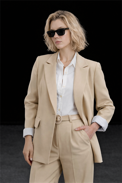 Kadın Bej Premium Kalite Astarlı Kolu Katlamalı Blazer Ceket