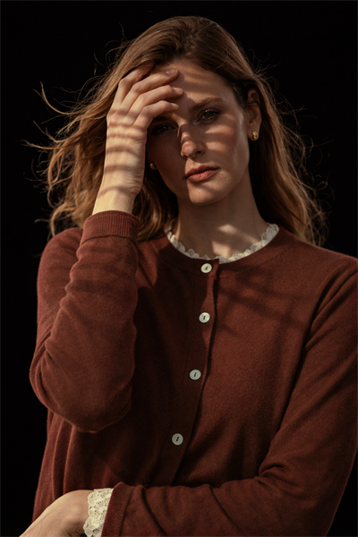 Kadın Kahve Yakası ve Kolları Dantelli Ultrasoft Triko Hırka