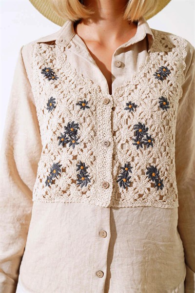 Kadın Bej Çiçek Dantelli %100 Keten Gömlek