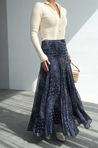 Ekru Dik Yaka Çıtçıtlı Detaylı Premium Pamuk Triko Kazak