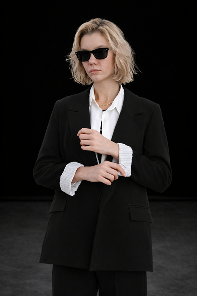 Kadın Siyah Premium Kalite Astarlı Kolu Katlamalı Blazer Ceket