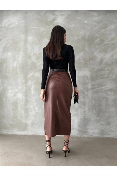 Kadın Acı Kahve Önden Yırtmaçlı Şardonlu Midi Boy Cepli Deri Etek