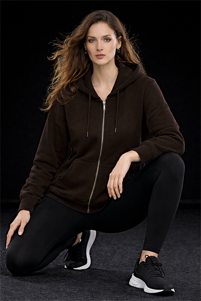 Kadın Kahve Oversize Salaş Şardonlu Pamuk 3 İplik Penye Kapüşonlu Kanguru Cepli Sweatshirt