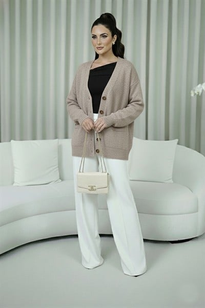 Kadın Kahve Premium Yumuşak Dokulu Cepli Düğmeli Salaş Triko Hırka