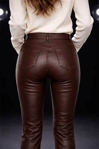 Kadın Kahverengi Mumlu Kaplama Slim Fit Jean