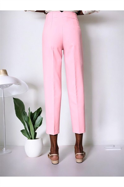 Kadın Pembe Karol Premium Önü Flatolu Biyeli Yüksek Bel Zr Model Kumaş Boru Paça Havuç Pantolon