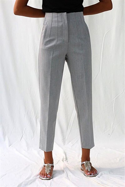 Kadın Gri Karol Premium Önü Flatolu Biyeli Yüksek Bel Zr Model Kumaş Boru Paça Havuç Pantolon