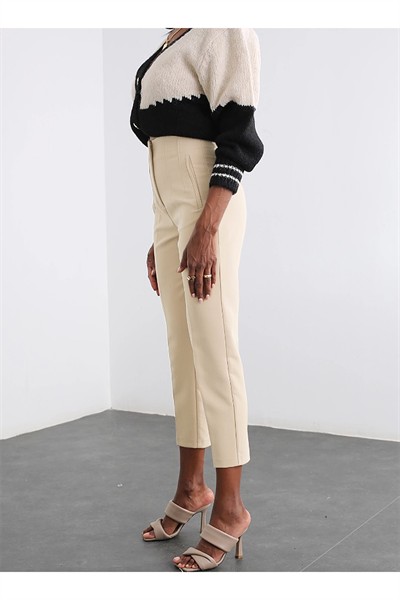 Kadın Karol Premium Önü Flatolu Biyeli Yüksek Bel Zr Model Kumaş Boru Paça Havuç Pantolon