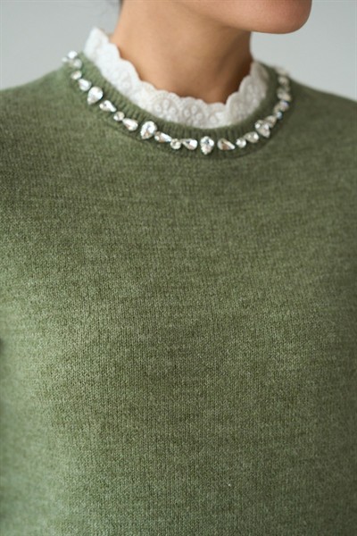 Kadın Premium Dantel Detaylı Bisiklet Yaka Taşlı Kazak