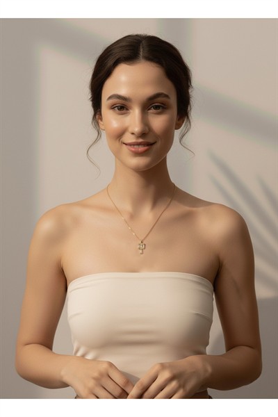 Kadın Premium Kuyumcu İşçilik Premium Rodyum Kaplama Taşlı Modern Tasarım Kolye