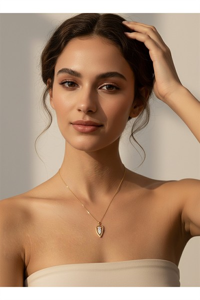 Kadın Premium Kuyumcu İşçilik Vip Çelik Premium Rodyum Kaplama Taşlı Modern Tasarım Kolye