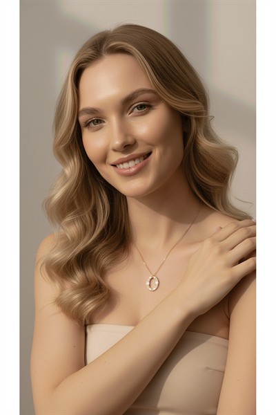 Kadın Premium Rodyum Kaplama Kararmaz Kuyumcu İşçilik Zirkon Taşlı Vip Taşlı O Harf Kolye