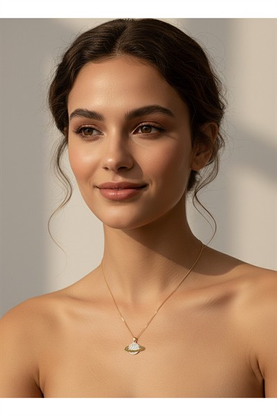 Kadın Şık Gezegen Figürlü Kararmaz Antialerjik Zirkon Taş İşlemeli Çelik Kolye