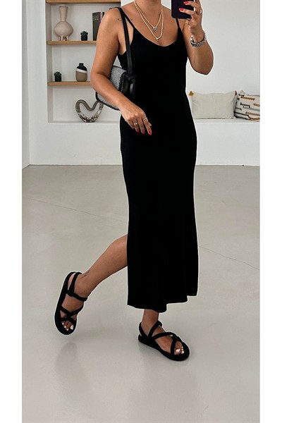 Kadın Siyah Askılı Yırtmaç Detay Likralı Modal Midi Uzun Elbise