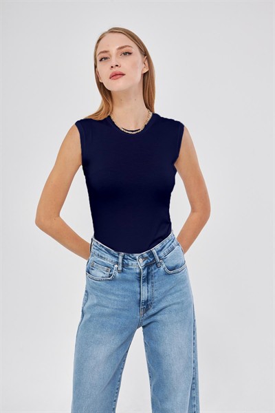 Kadın Lacivert Bisiklet Yaka Sıfır Kol Premium Kumaş Viskon Likralı Body