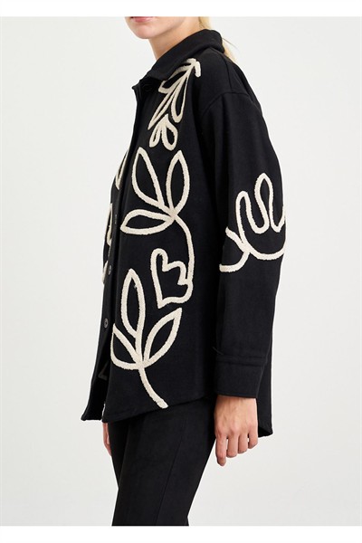 Kadın Siyah Nakışlı Kaşe Gömlek