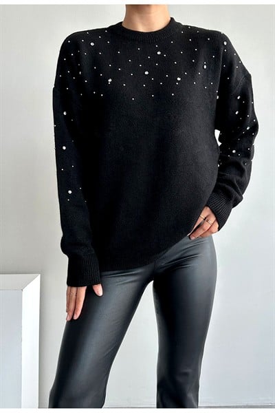 Kadın Siyah Oversize Triko Straz Taşlı Bisiklet Yaka Kazak