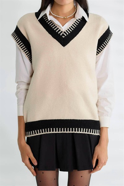 Kadın Siyah-Taş V Yaka Triko Süveter
