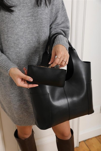 Kadın Siyah Yan Cepli Cüzdan Detaylı El Ve Omuz Çanta