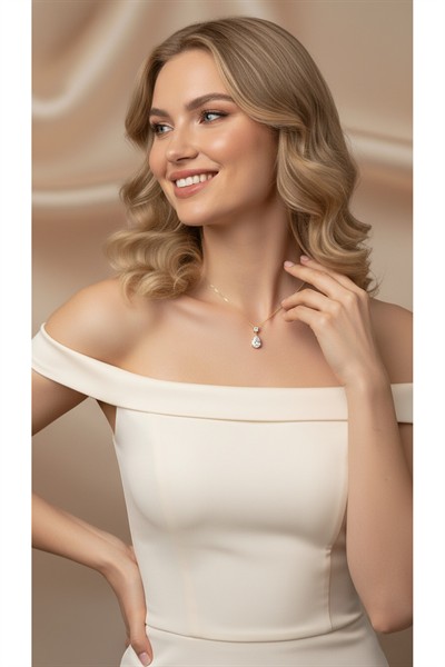 Kararmaz Kuyumcu Vip Çelik Premium Rodyum Kaplama Taşlı Trend Modern Tasarım Kolye