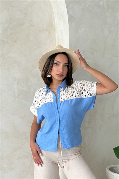 Kadın Mavi Omuzları Dantel Motif Detaylı %100 Keten Gömlek