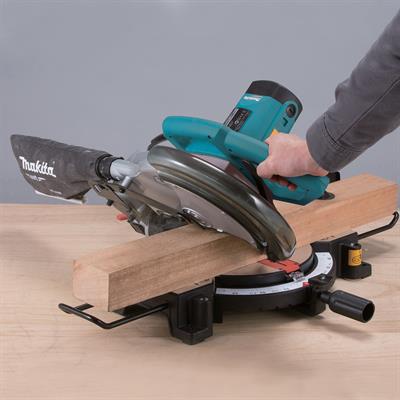 Makita M2300NB 1500W Elektrikli Gönye Kesme Makinesi