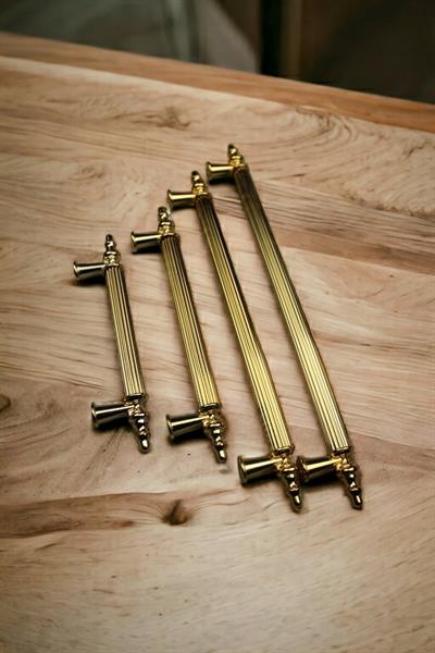 Zirve Altın 128 mm Çizgili Alüminyum Kulp Mobilya Dolap Çekmece Vestiyer Kulpları Paslanmaz