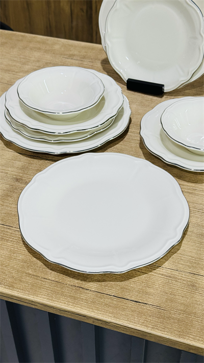 PORSELEN 24 PARÇA PLATİN YALDIZLI YEMEK TAKIMI 