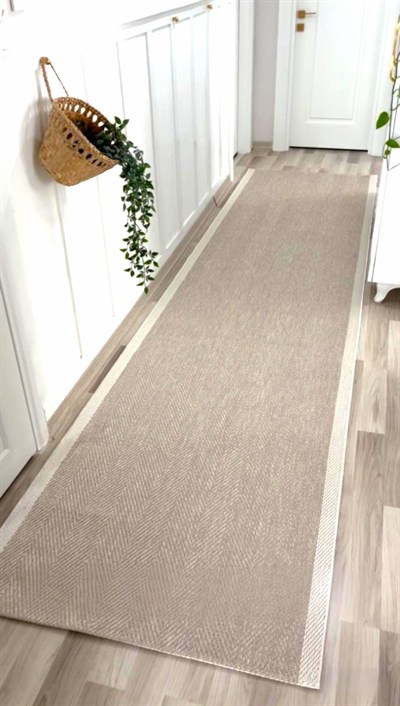Hav Toz Vermez Kaymaz Tabanlı Şık Kilim