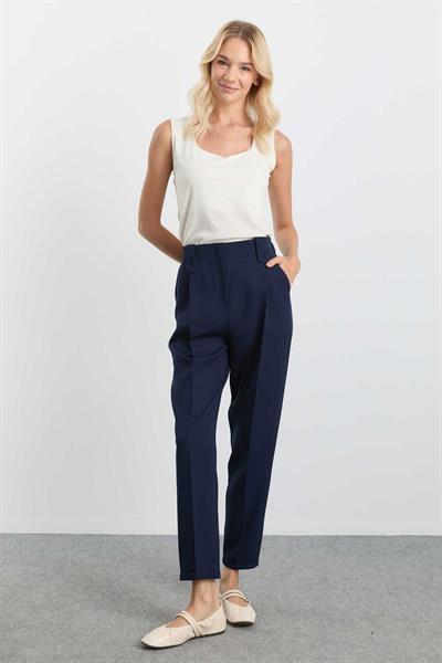 Arkası Lastikli Cepli Duble Paça Pantolon  /  LACİVERT