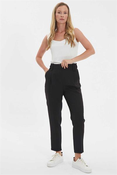 Arkası Lastikli Cepli Duble Paça Pantolon  /  SİYAH