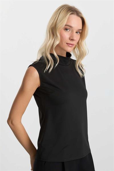 Balıkçı Yaka Kolsuz Bluz  /  SİYAH