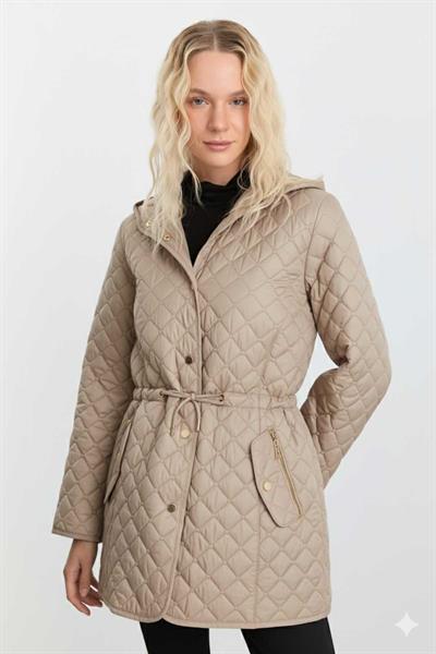 Beli Bağlamalı Kapüşonlu Kapitone Mont  /  TAŞ