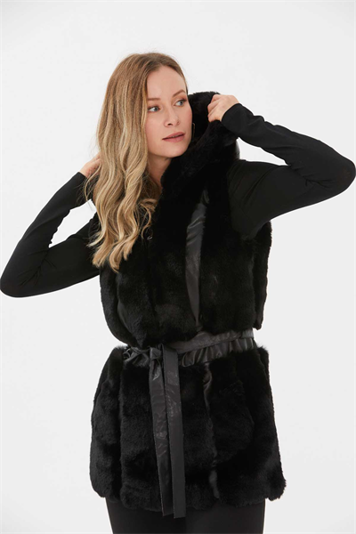 Beli Deri Kombinli Kapüşonlu Kürk Yelek  /  SİYAH
