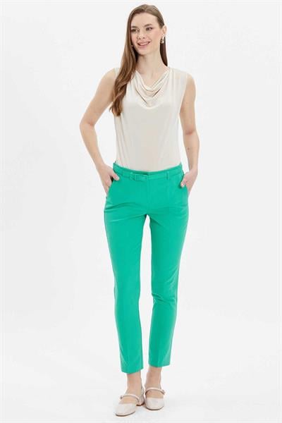 Beli Kemerli Dar Paça Pantolon  /  YEŞİL