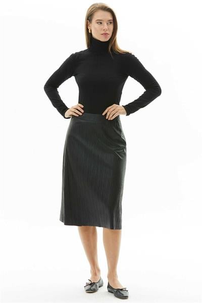 Beli Korsajlı Kendinden Kırışık Deri Etek  /  SİYAH