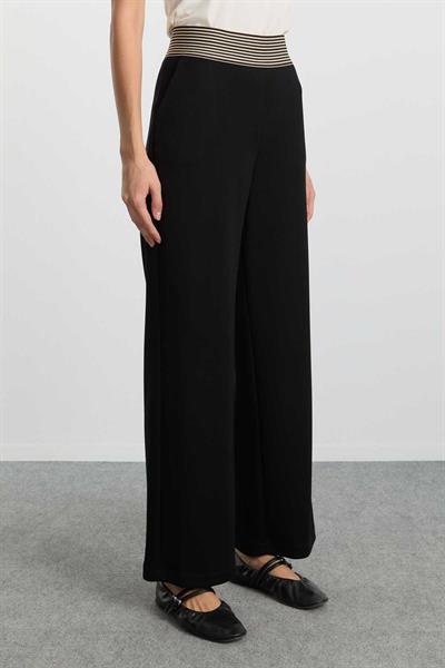 Bol Paça Lastiği Çizgili Örme Pantolon  /  SİYAH