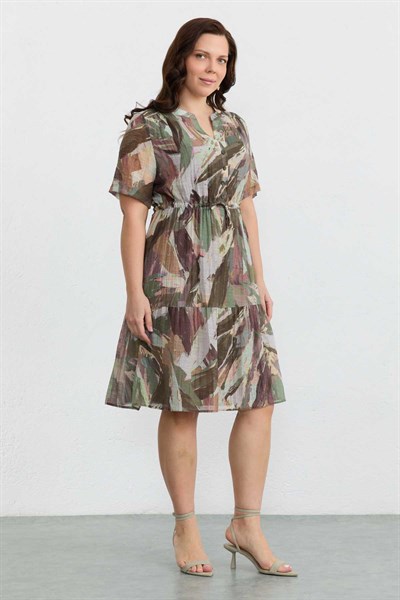 Büyük Beden Belden Bağlamalı Emprime Elbise  /  HAKİ